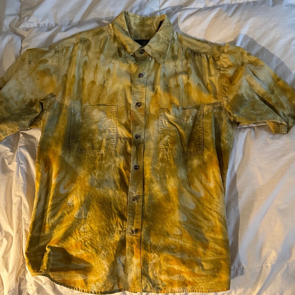 Men's red Head Tie-Dye Button-Up Shirt